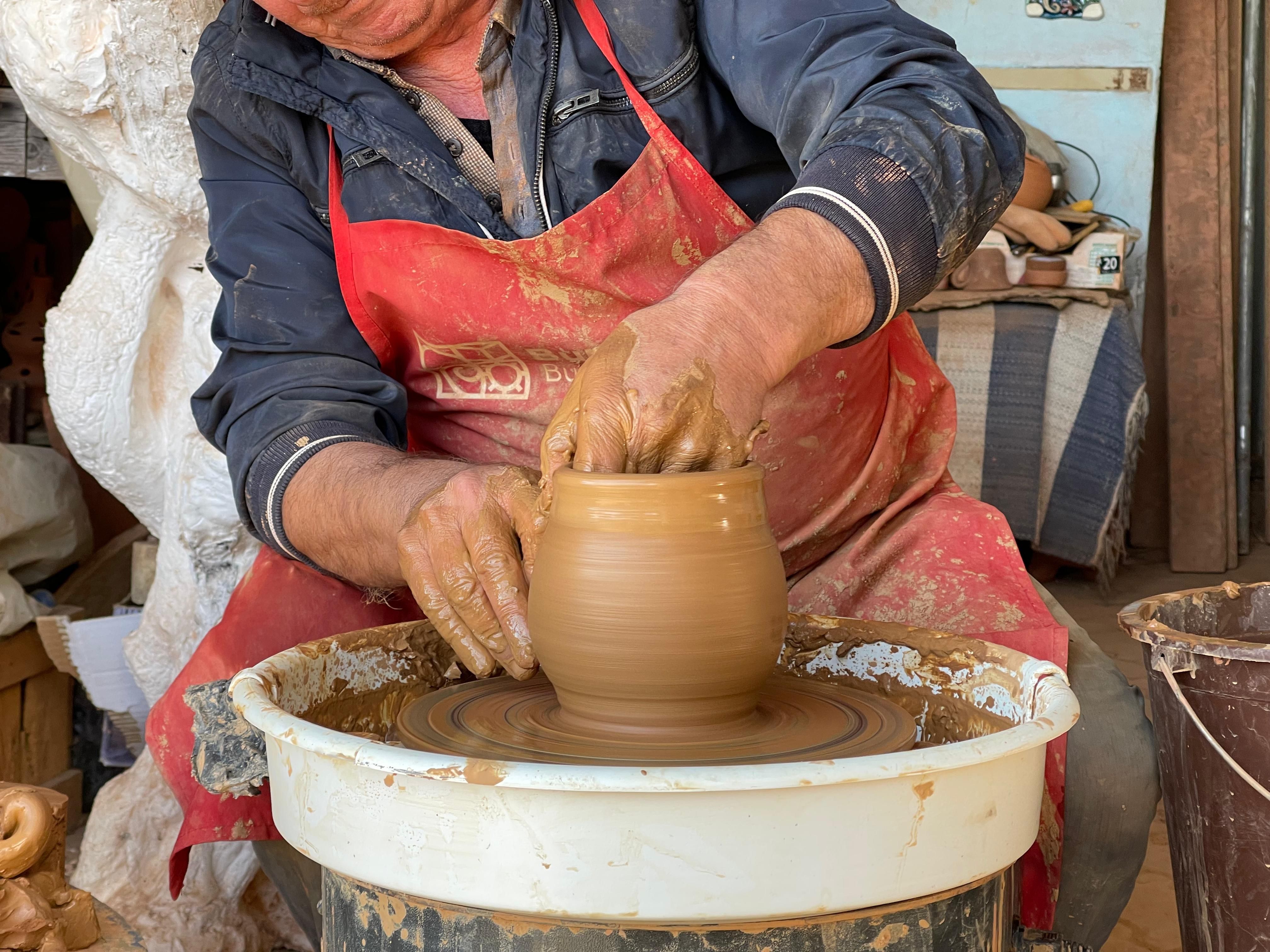 Teiera in Maiolica Dipinta a Mano