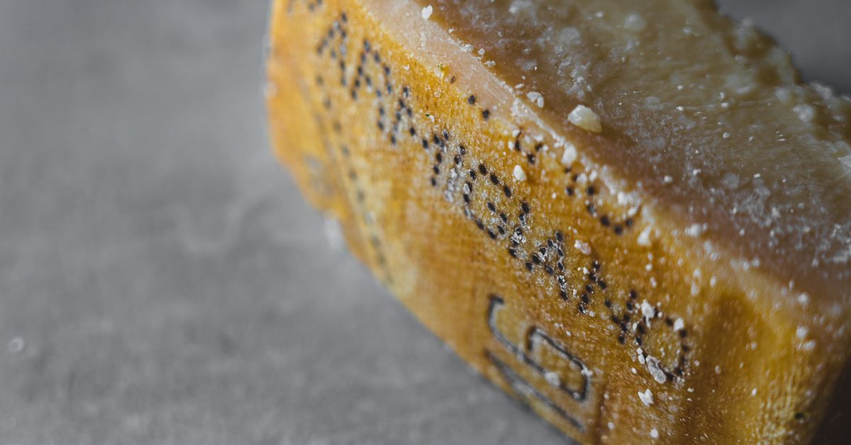 Fontina DOP di Alpeggio — Caseificio Val d'Orcia