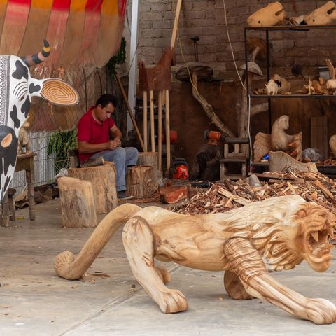 Pinocchio in Legno Intagliato