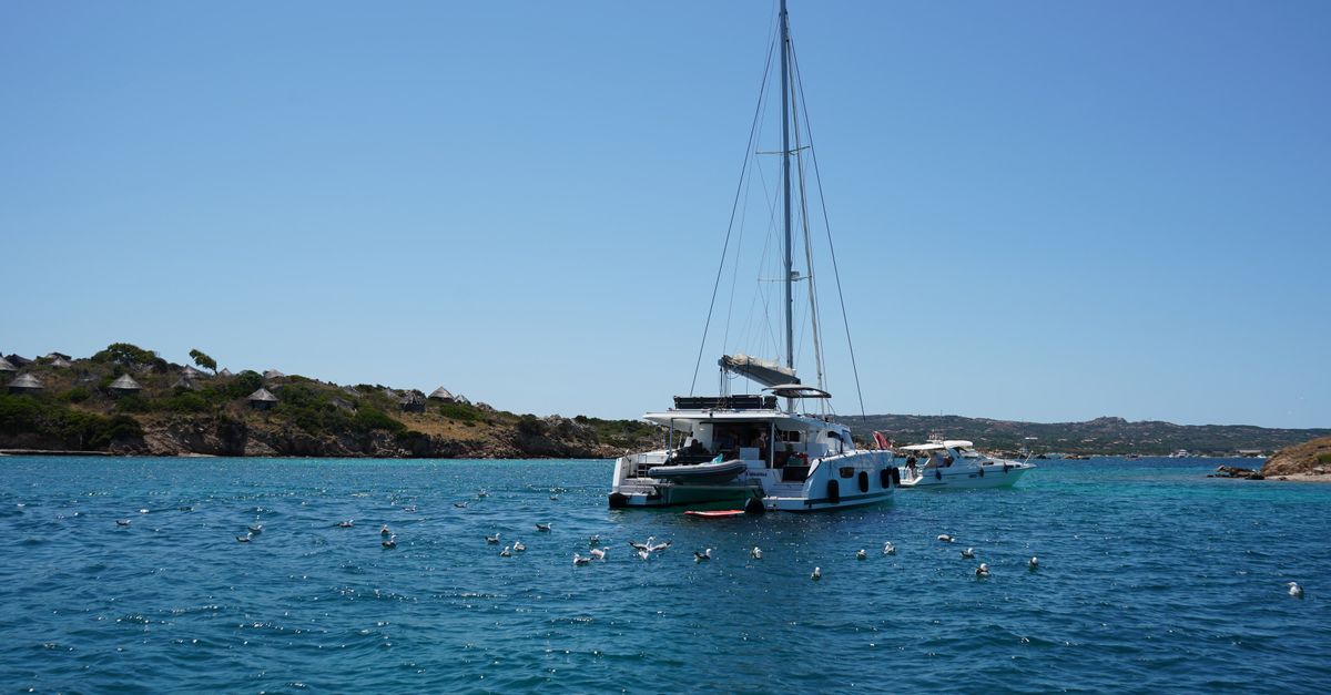 Catamarano Eolo 42 — Milazzo